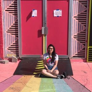 Meet your Posher, Dariela